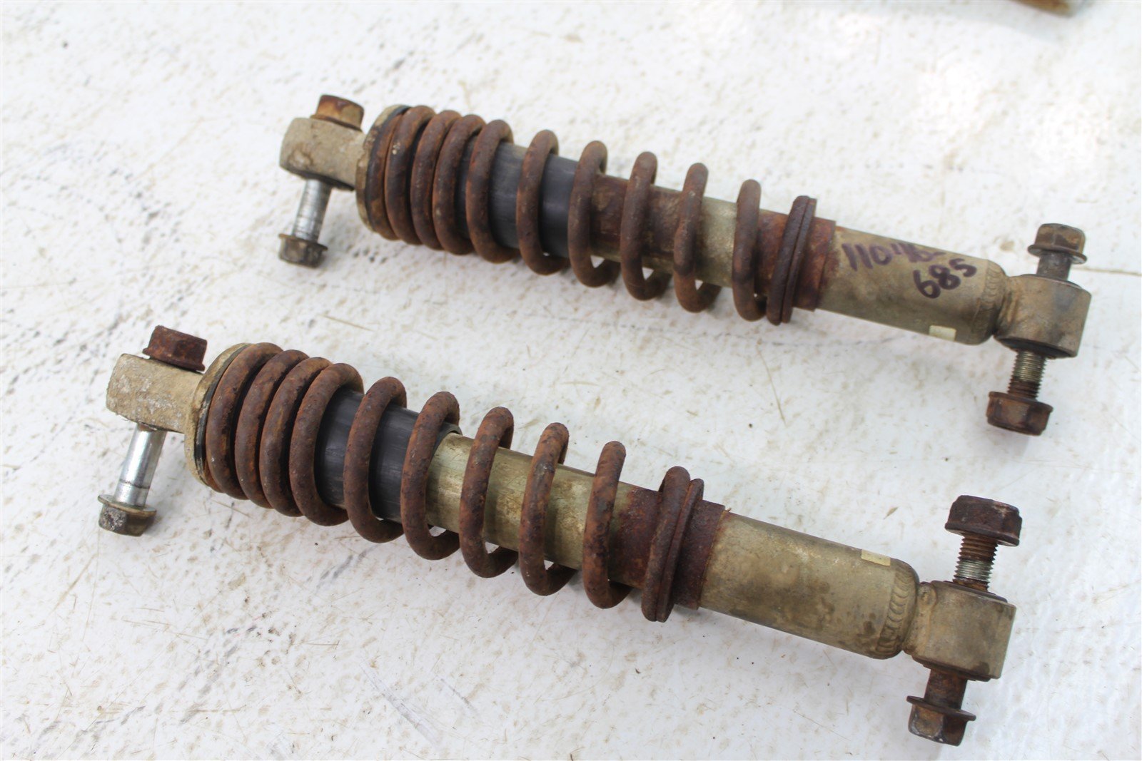 1985 Honda Fourtrax TRX 250 Front Shocks Spring Absorber Left Right