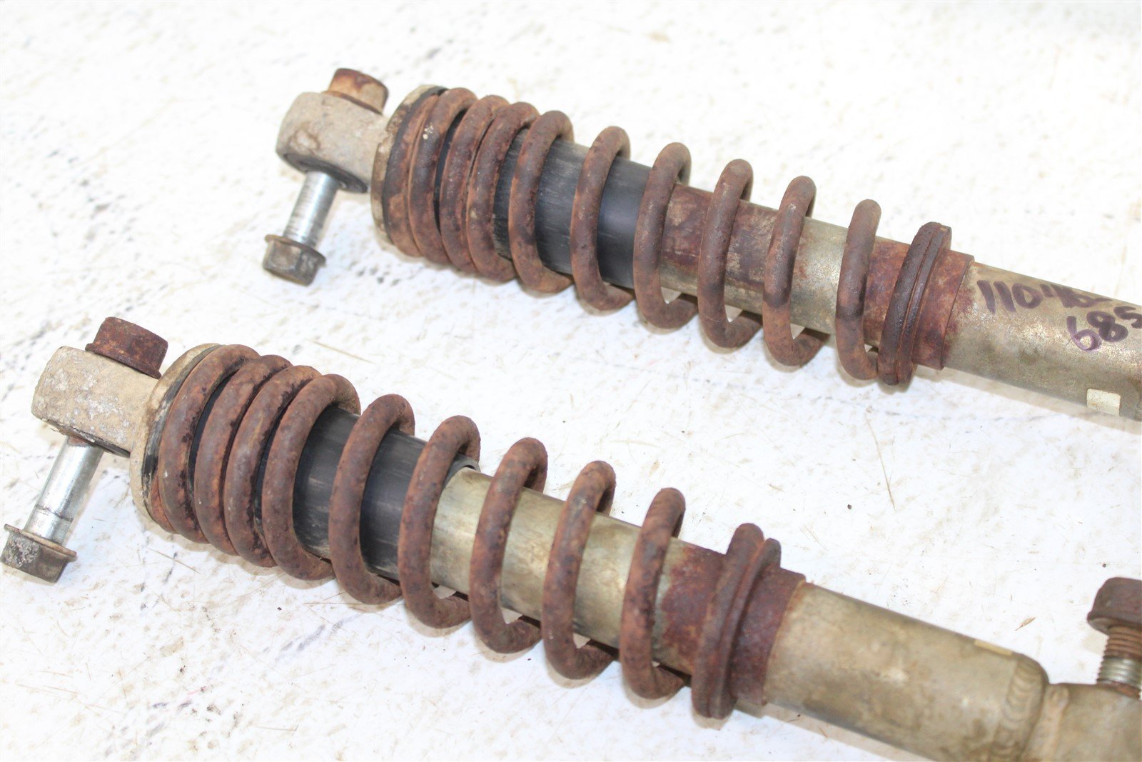 1985 Honda Fourtrax TRX 250 Front Shocks Spring Absorber Left Right