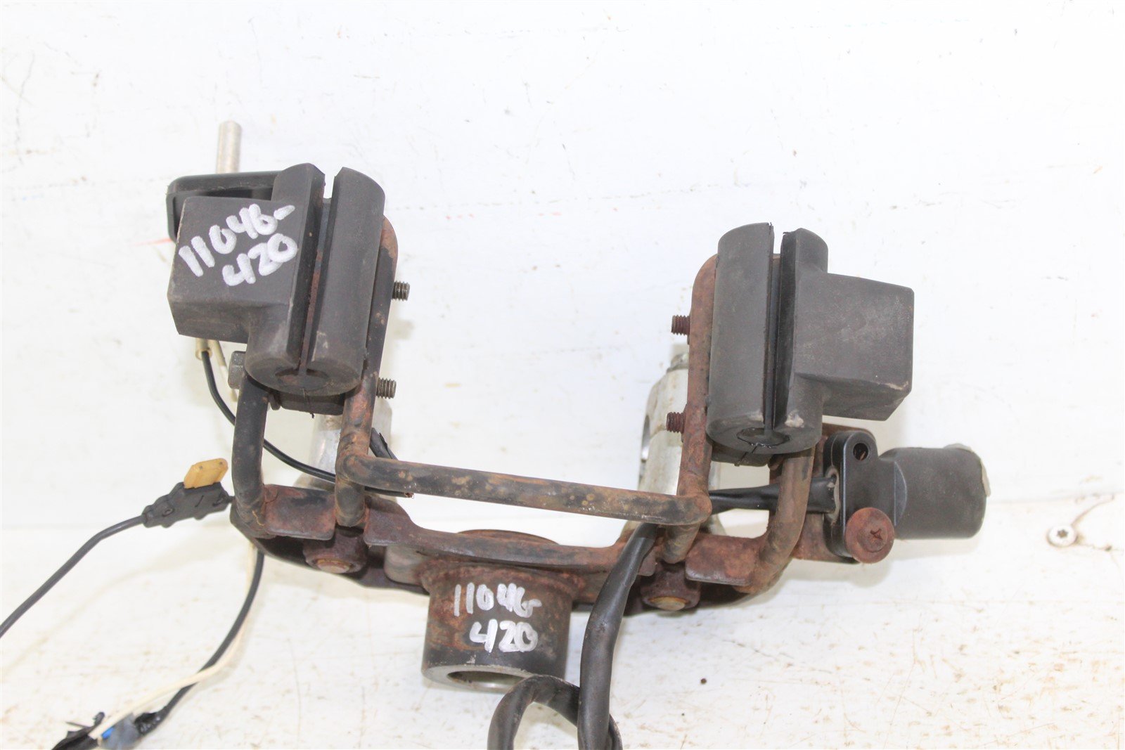 1985 Honda Fourtrax TRX 250 Handlebar Bar Mounts Headlight Mount