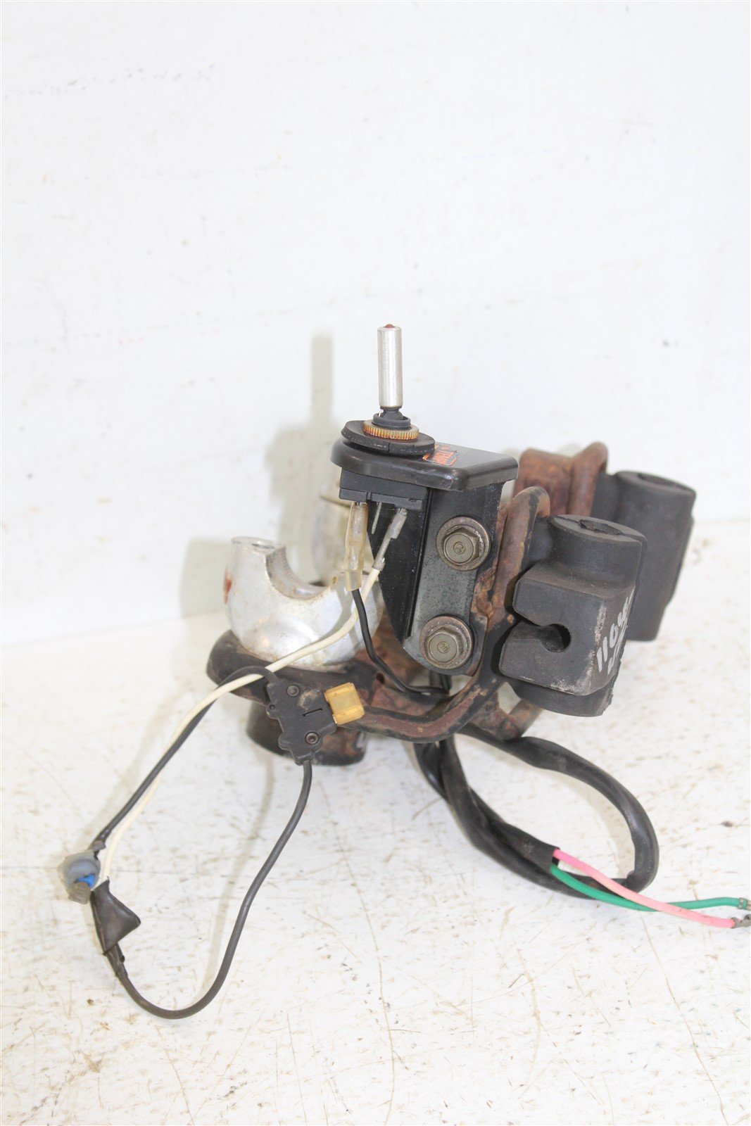 1985 Honda Fourtrax TRX 250 Handlebar Bar Mounts Headlight Mount