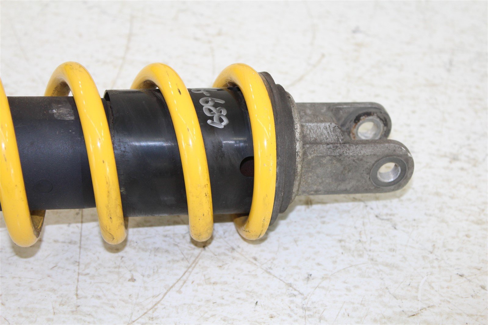 2004 Suzuki GSXR 600 Rear Shock Suspension Spring Absorber