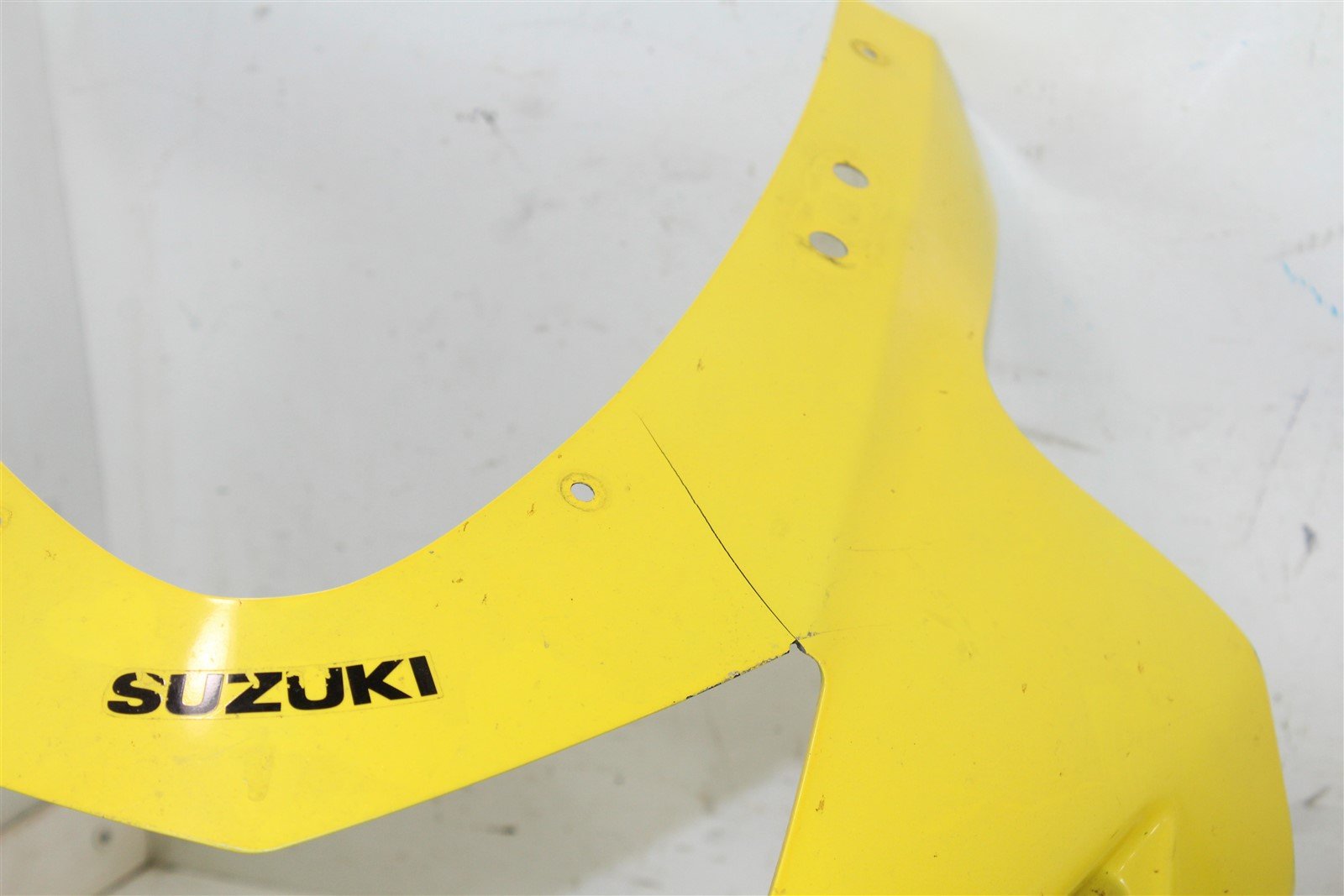 2004 Suzuki GSXR 600 Headlight Fairing Cover Front Cowl