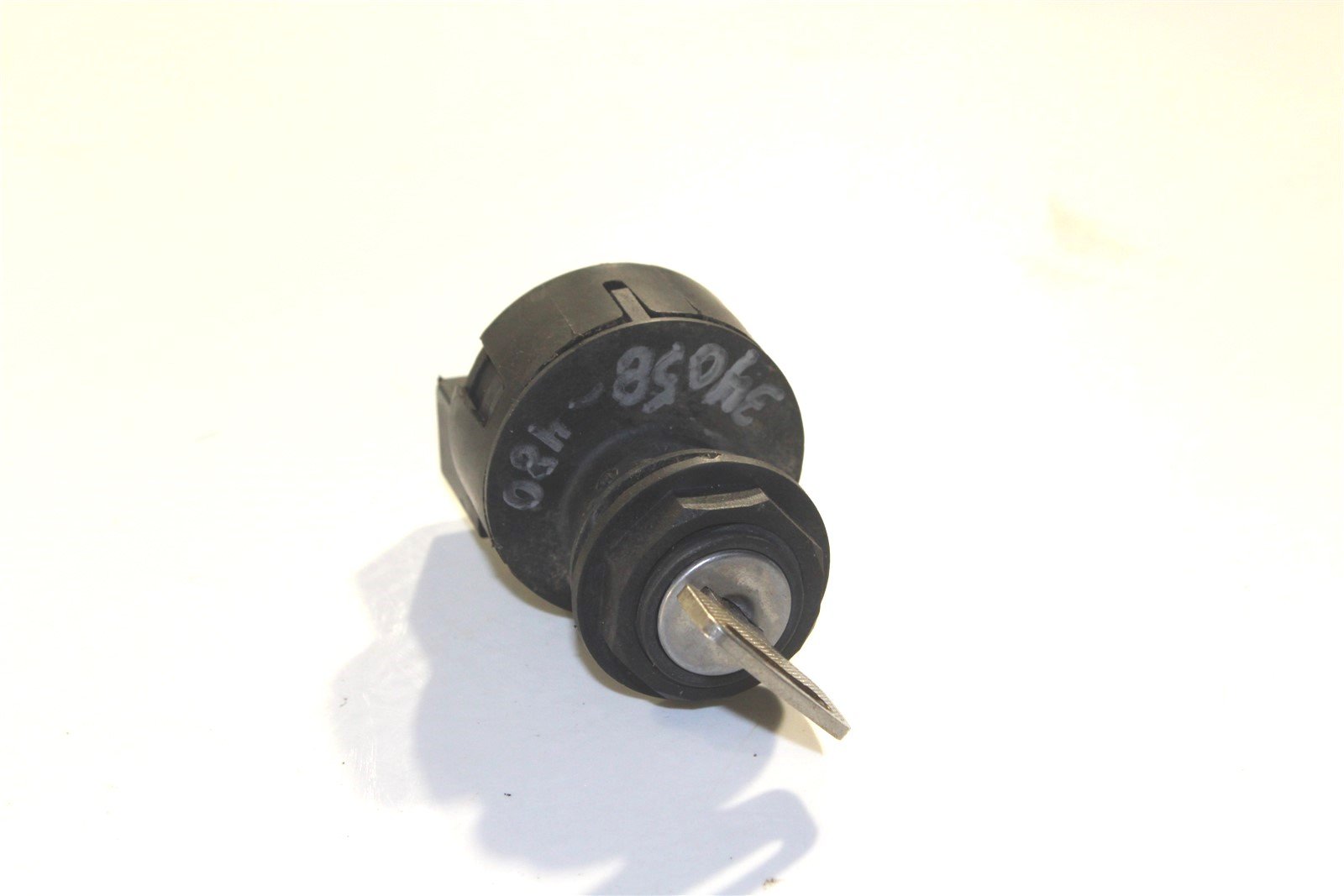 2005 Polaris Magnum 330 4x4 Key Ignition Switch