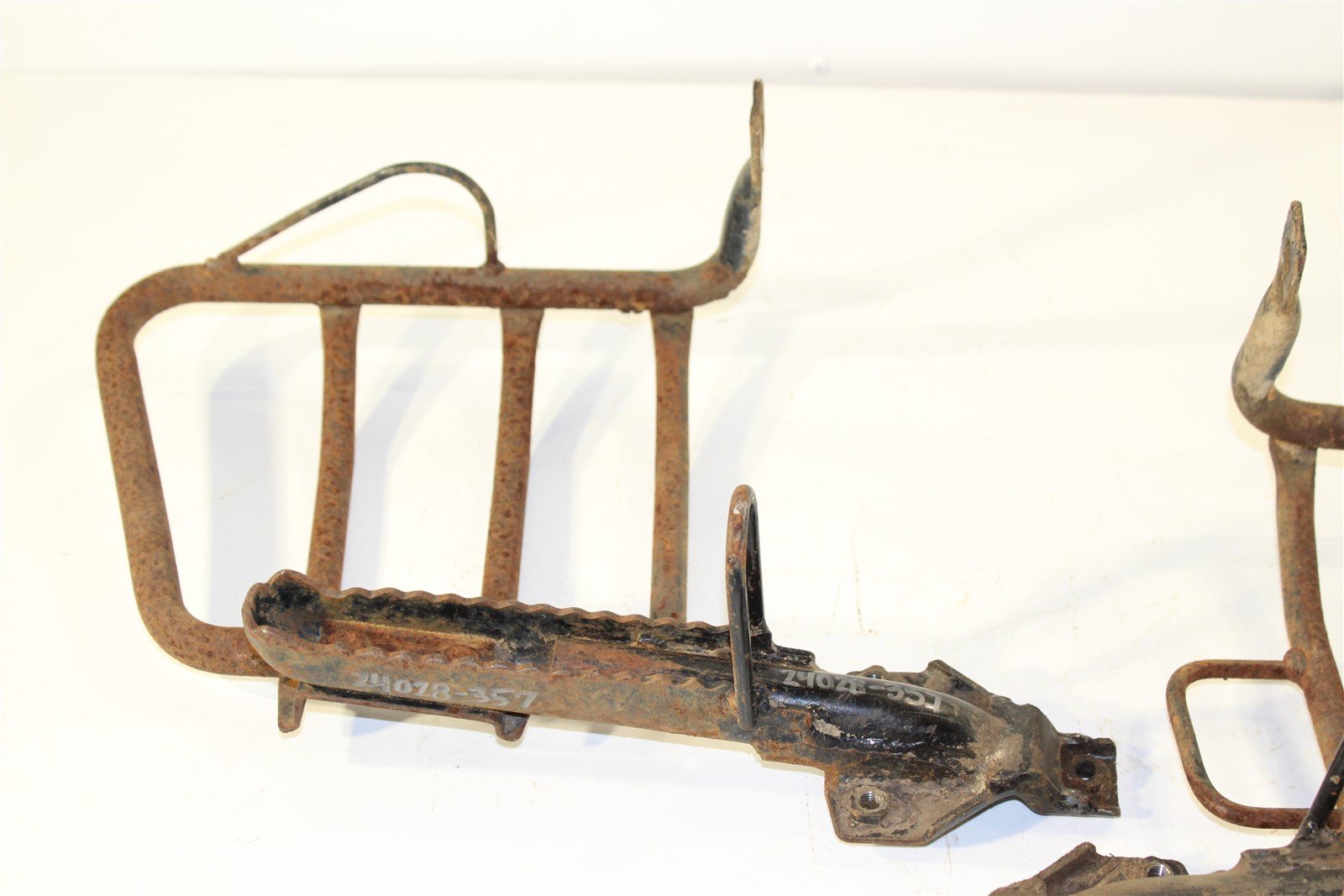 1991 Kawasaki Bayou 220 Foot Pegs Rests Set Left Right