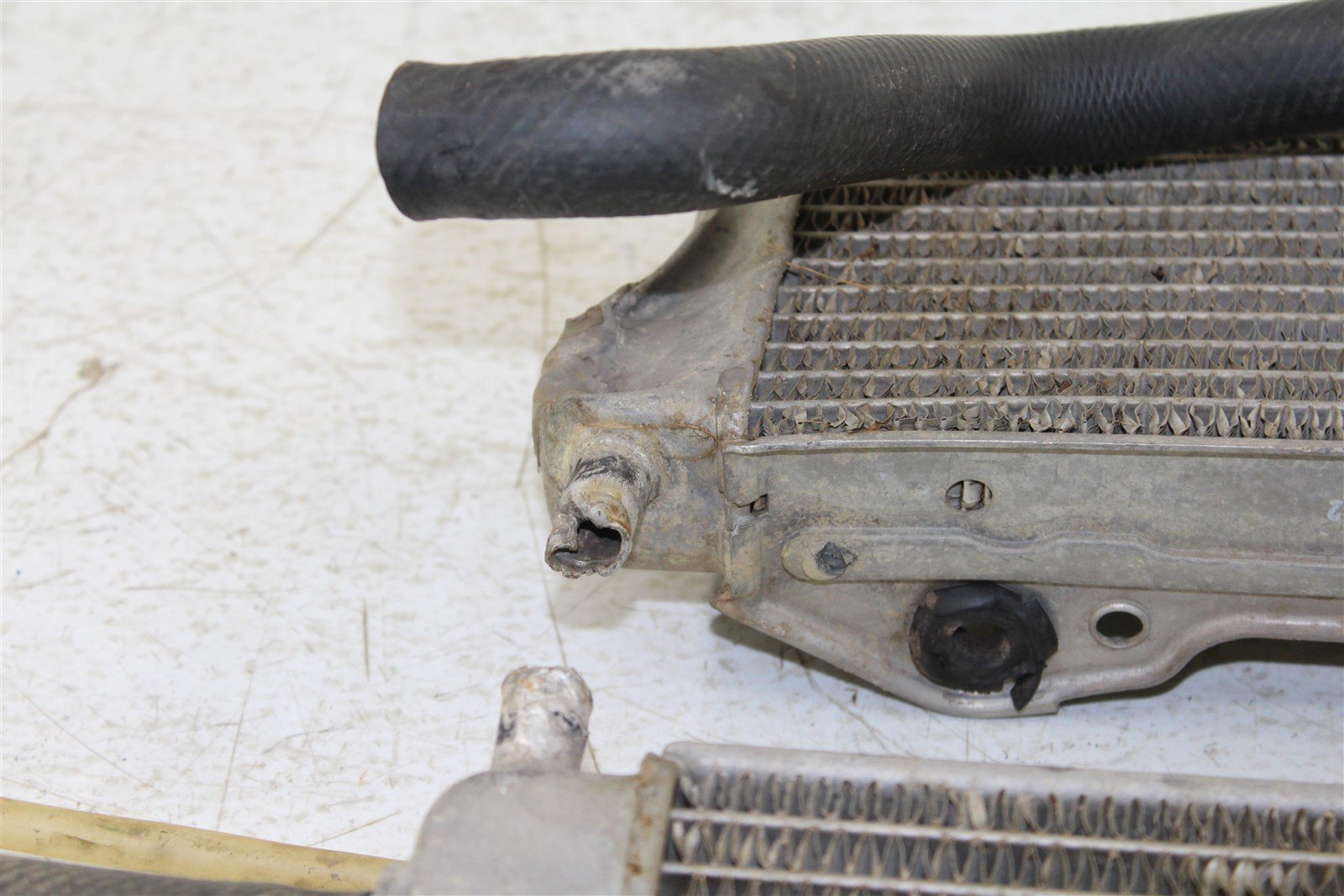 2001 Kawasaki KX 125 Radiators Left & Right w/ Hoses