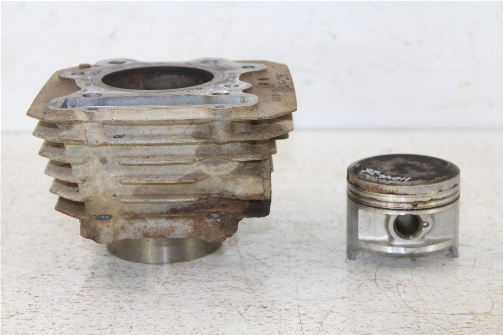 1986 Honda Fourtrax 250 Engine Cylinder Jug Piston