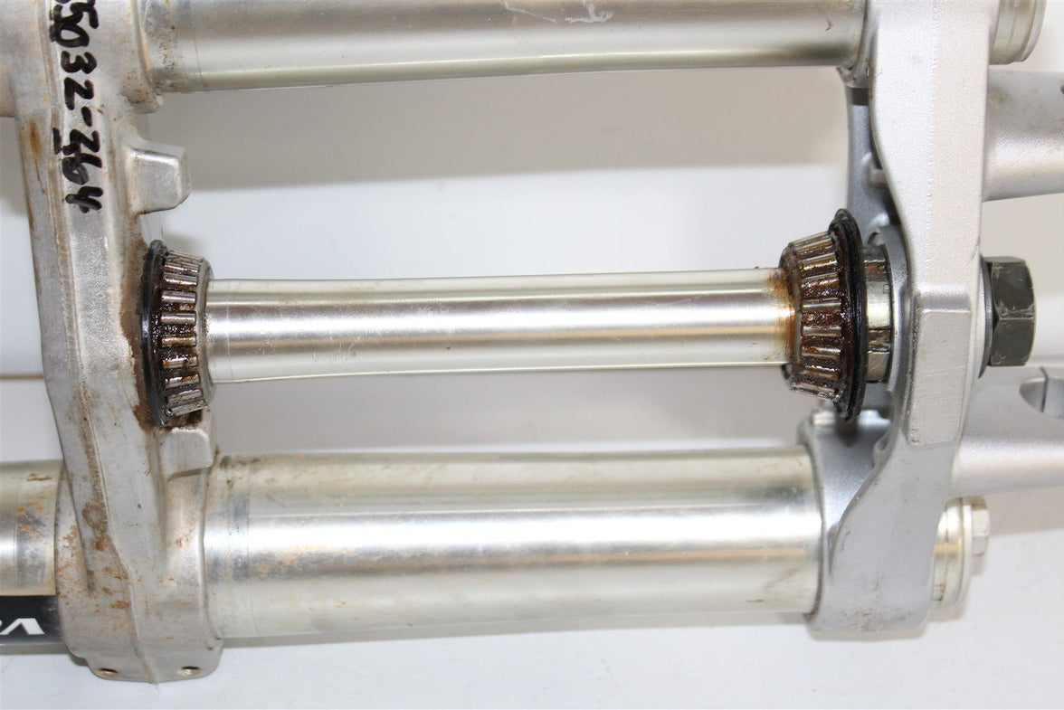 2002 Yamaha YZ426F Fork Tubes Front Suspension Triple Clamps