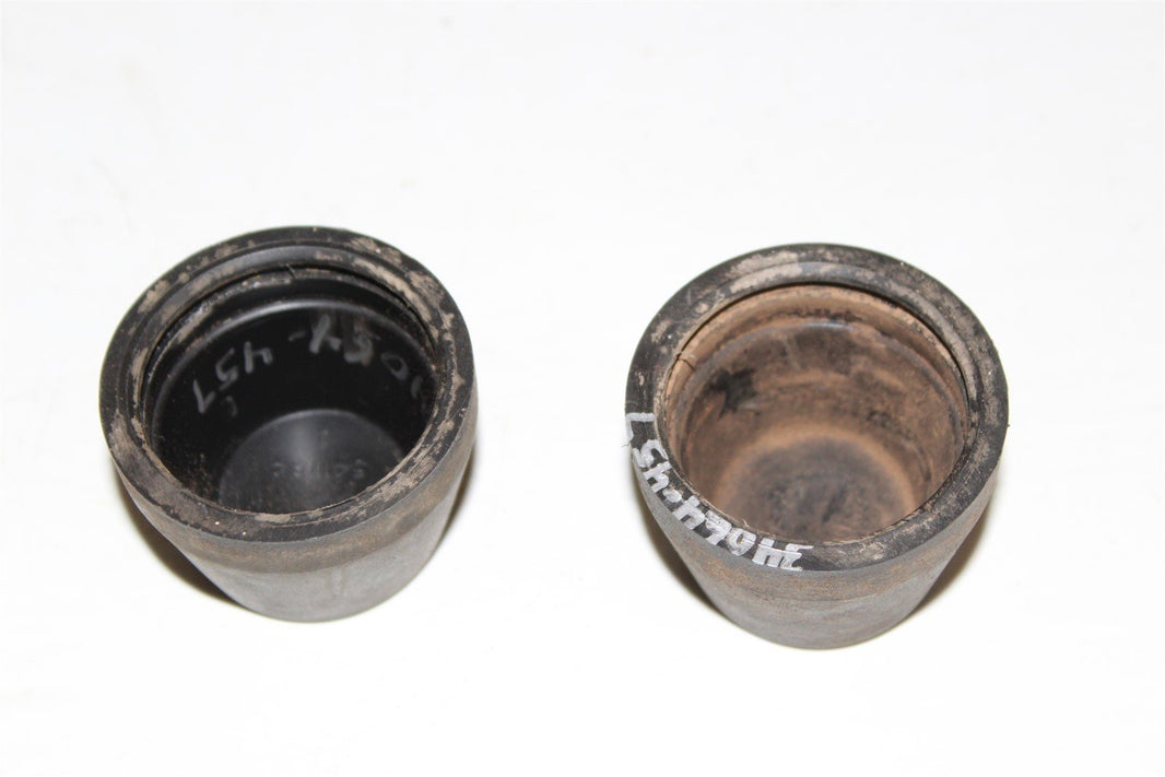 2000 Polaris Magnum 325 2x4 Hub Cap Rear