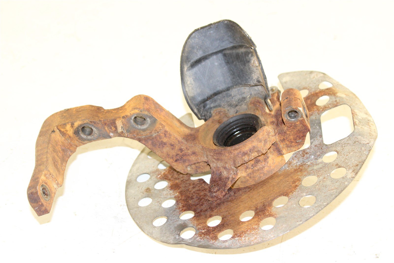2000 Yamaha Grizzly 600 Left Knuckle Control Arm Mount