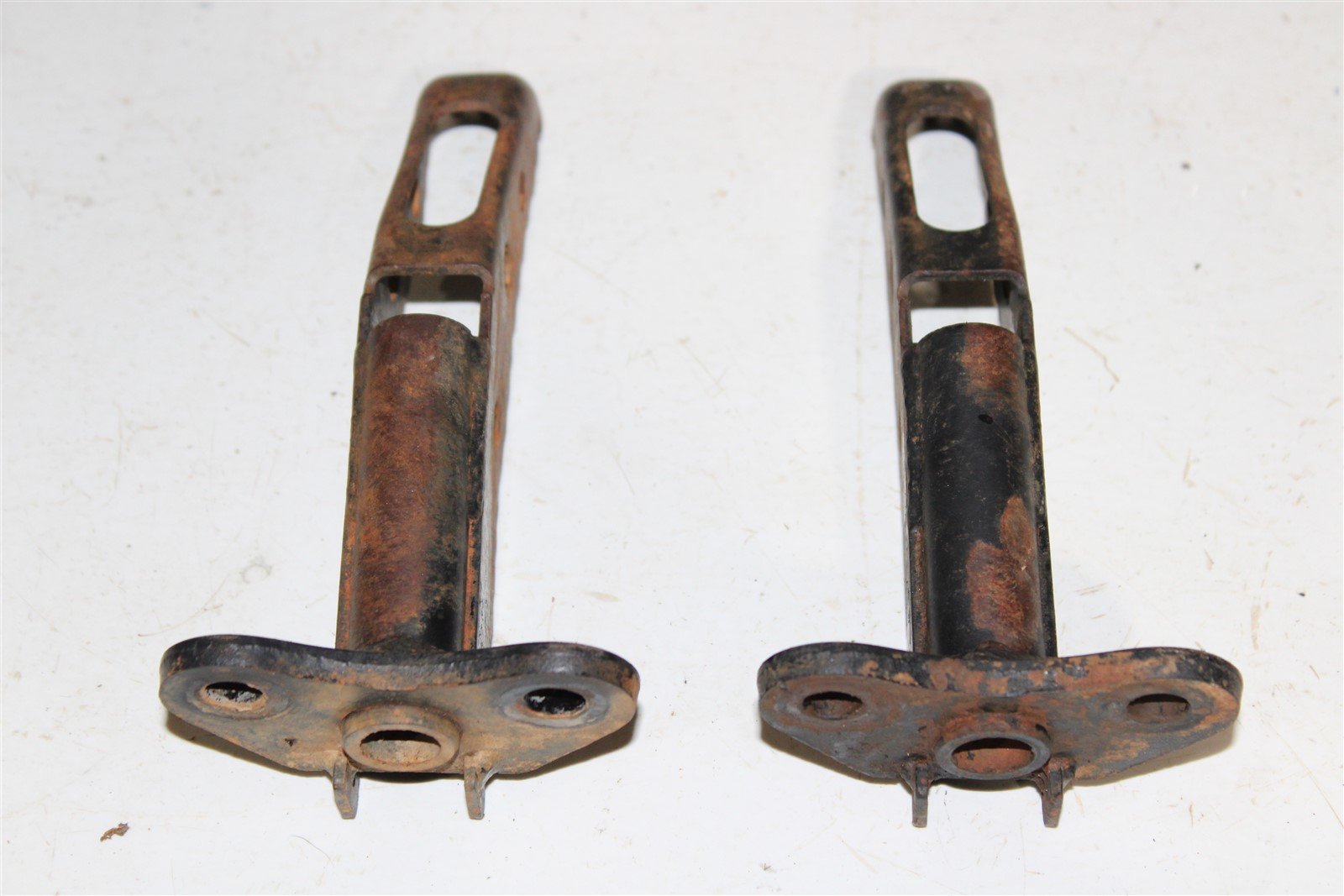 1988 Honda Fourtrax TRX 350D Foot Pegs Rests Set Left Right