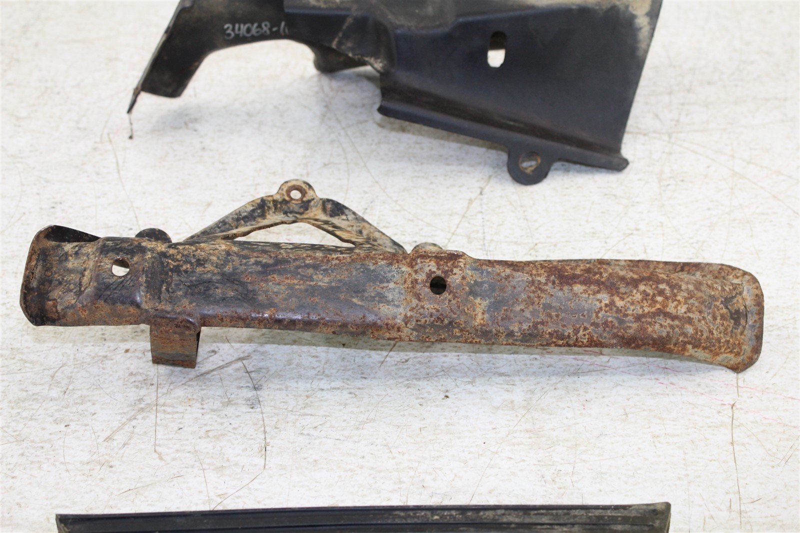 1992 Polaris Trailboss 350L 4x4 Swing Arm Chain Guide Guard