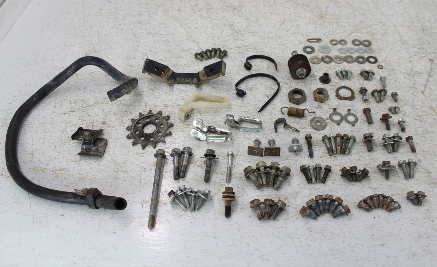2006 Yamaha YZ 250F Chassis Bolt Kit Hardware Sprocket Hose Guide