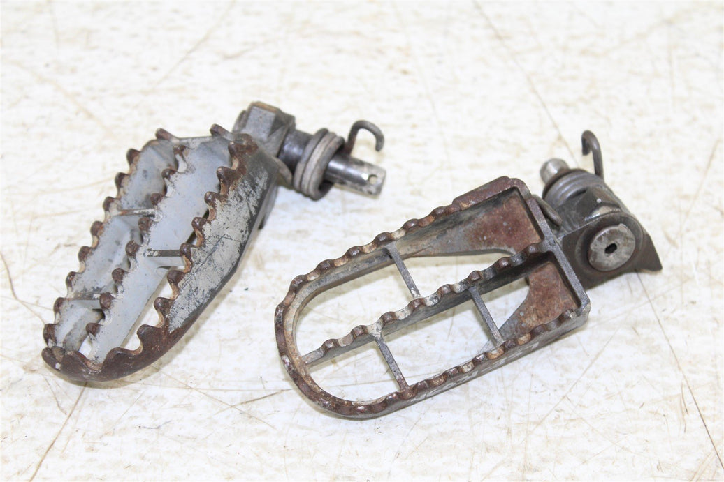 2003 Suzuki RM 125 Foot Pegs Set Hardware Springs Rests