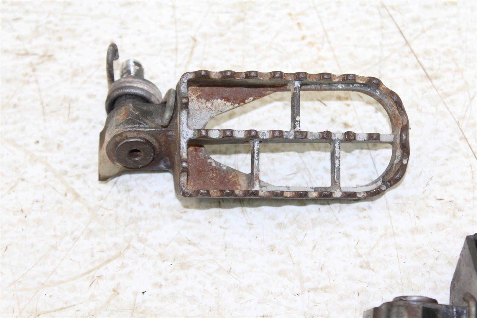 2003 Suzuki RM 125 Foot Pegs Set Hardware Springs Rests