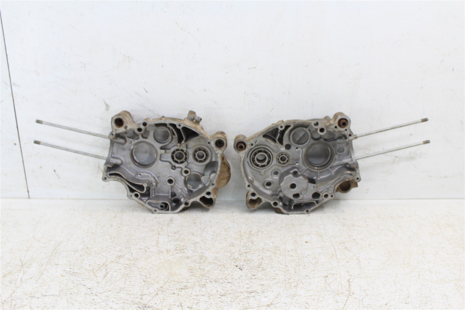 2002 Yamaha TTR 90 Engine Cases Crankcase Motor Left Right