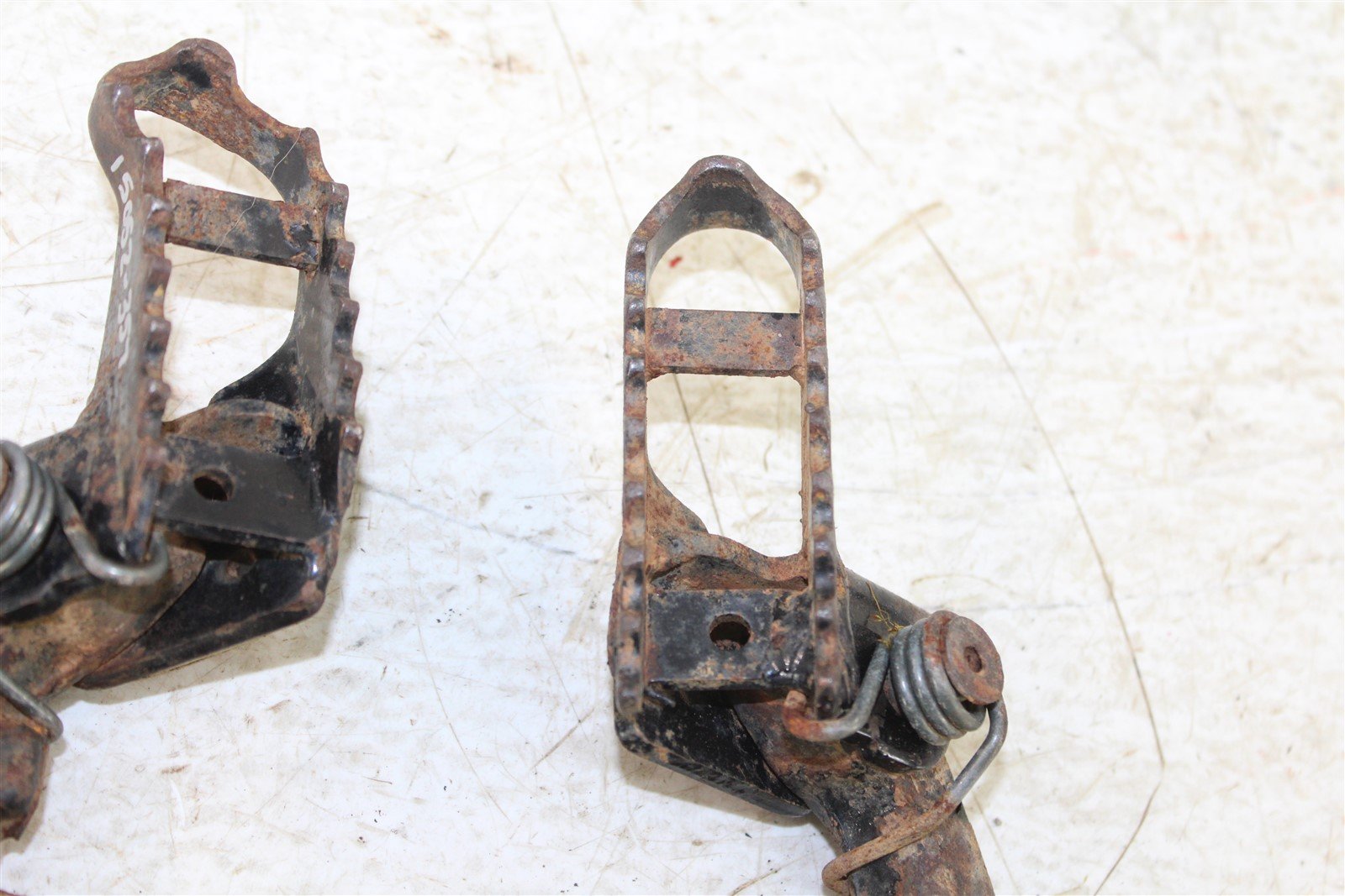 1987 Honda XL 250R Foot Pegs Set Hardware Springs Rests