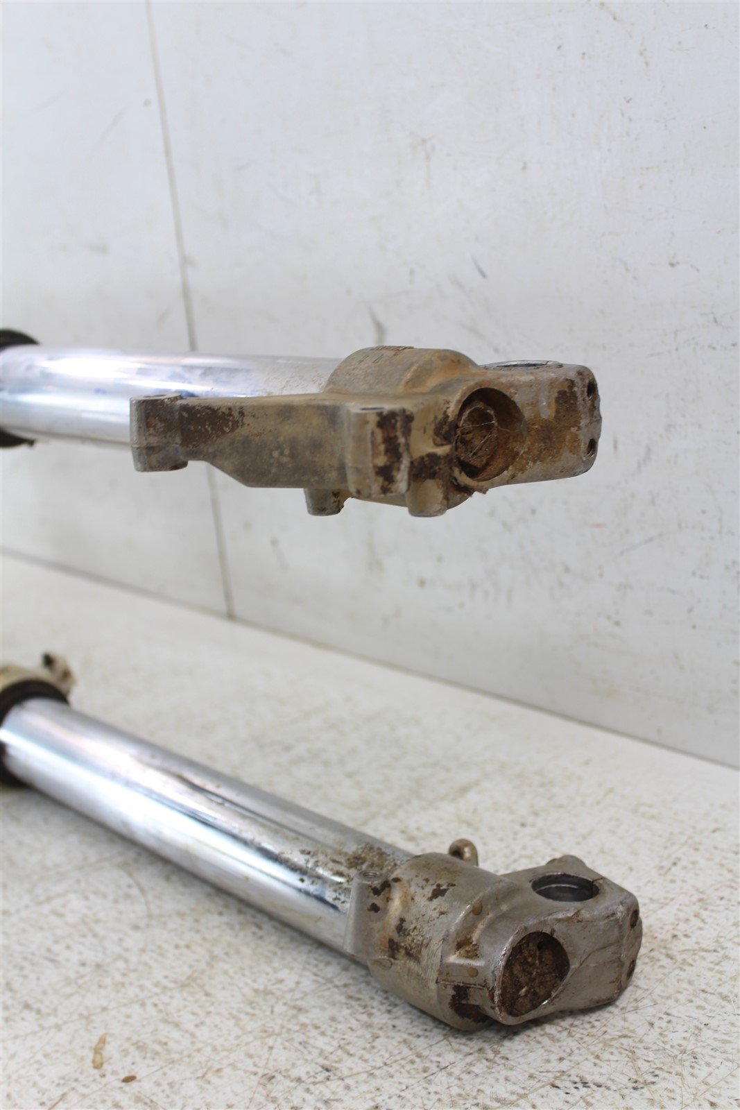 2001 Suzuki RM 125 Fork Tubes Front Suspension Triple Clamps