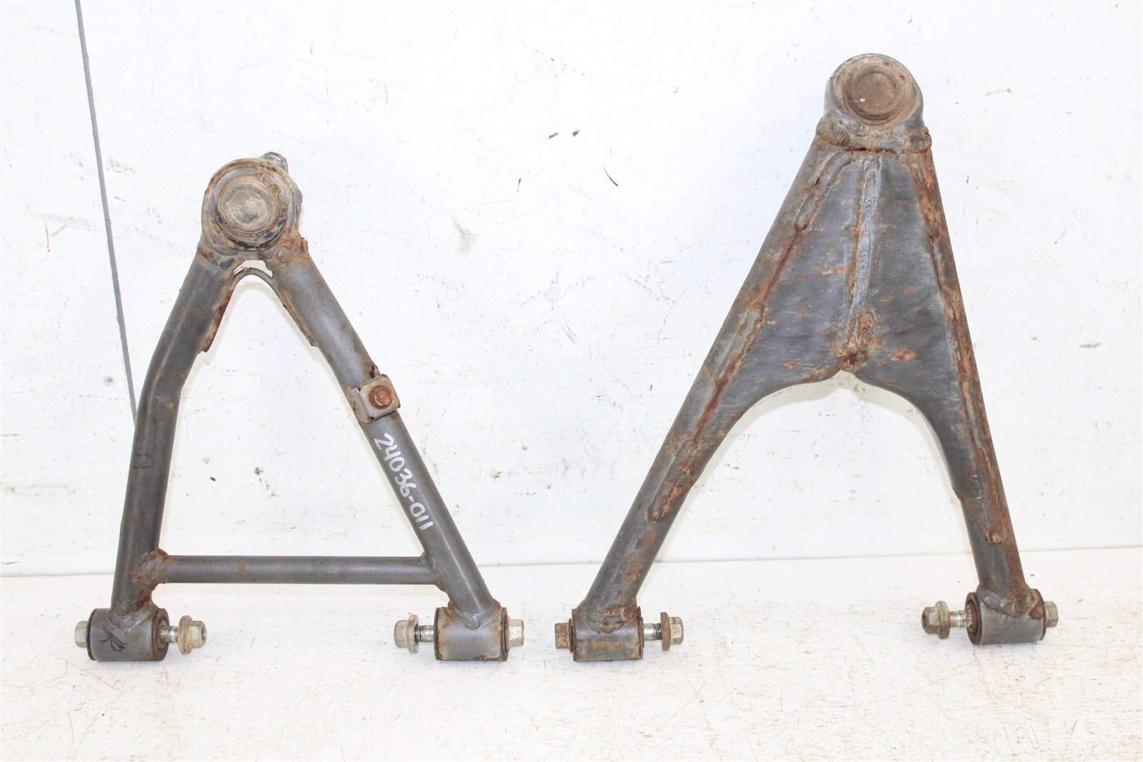 2003 Kawasaki Mojave 250 Front Right Control A Arms Upper Lower