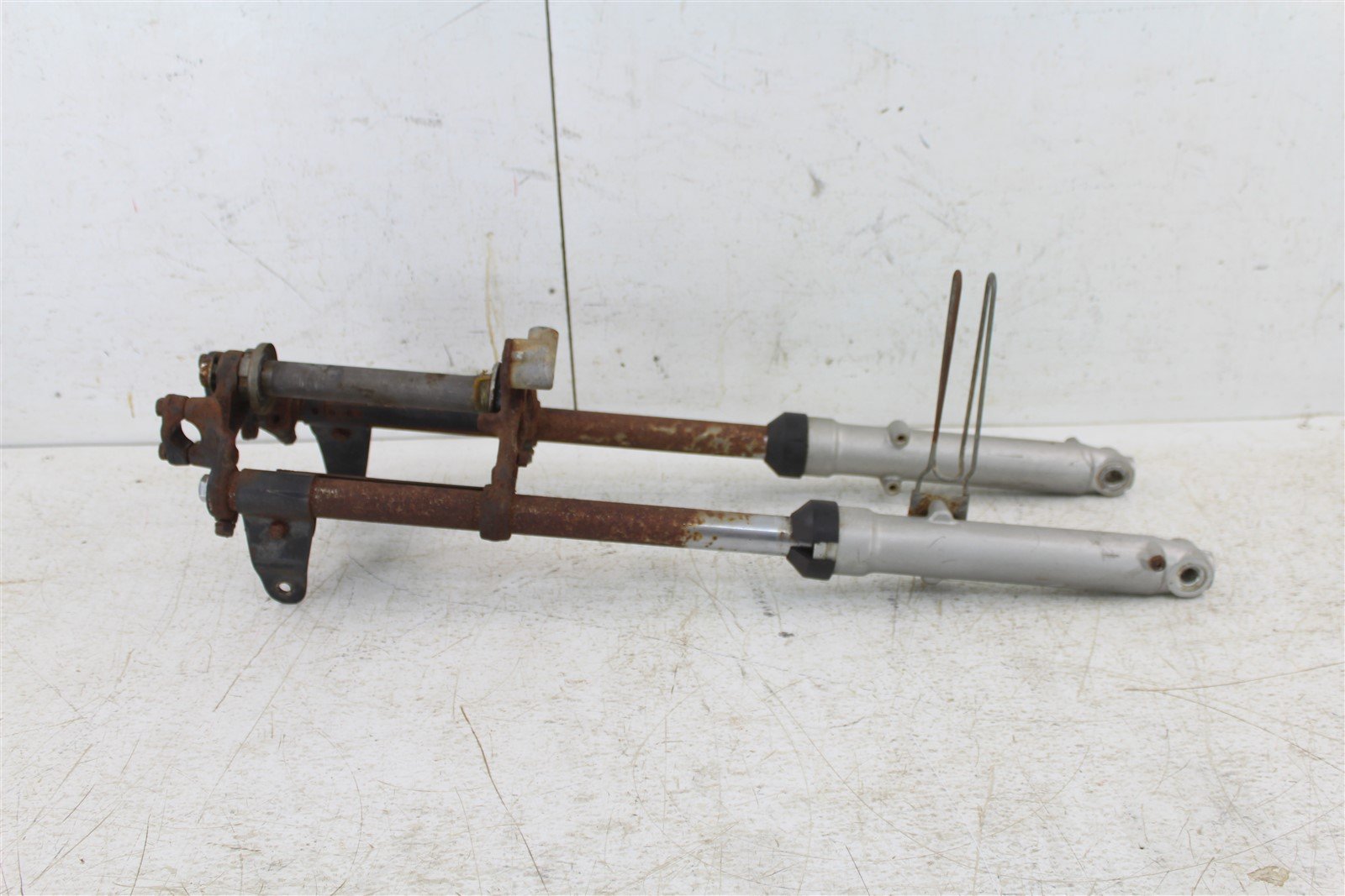 1978 Yamaha DT 100 Fork Tubes Front Suspension Triple Clamps