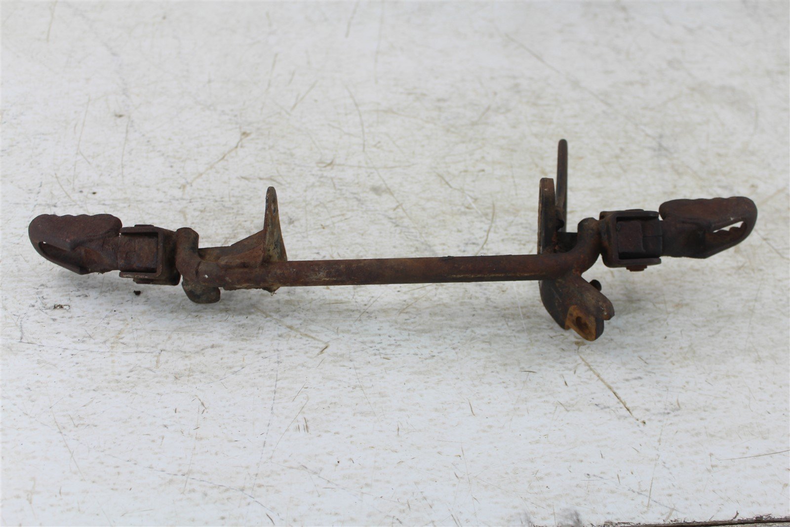 1978 Yamaha DT 100 Foot Pegs Set Hardware Springs Rests