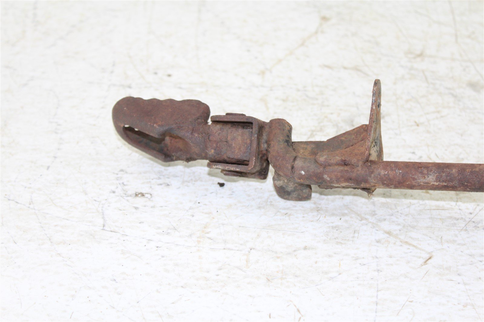1978 Yamaha DT 100 Foot Pegs Set Hardware Springs Rests