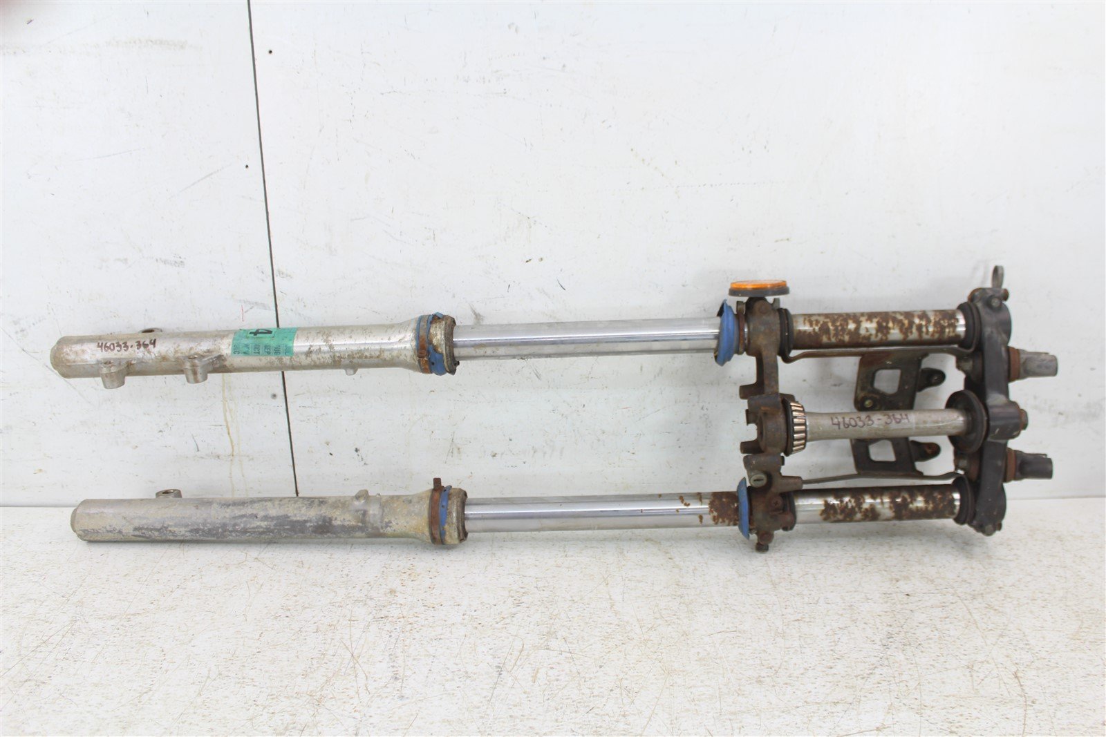 1986 Suzuki SP 200 Fork Tubes Front Suspension Triple Clamps