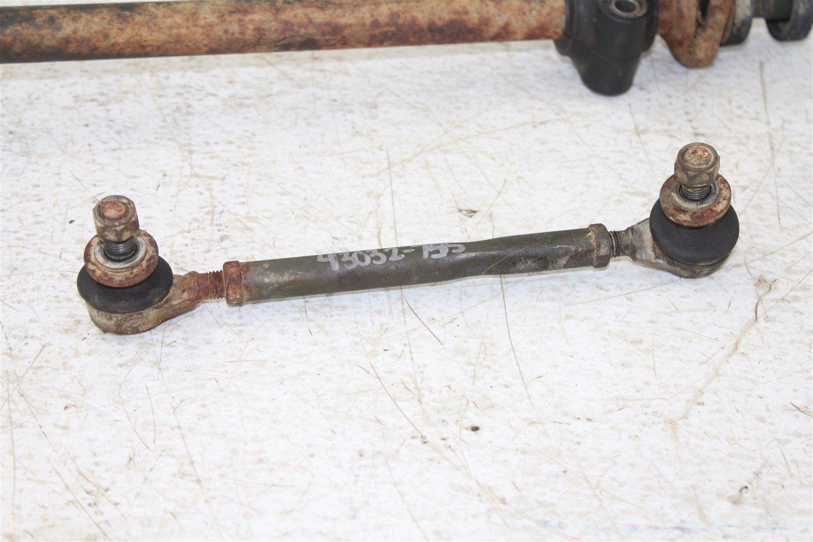 1985 Suzuki Quad Runner LT 185 Steering Stem Shaft w/ Tie Rods