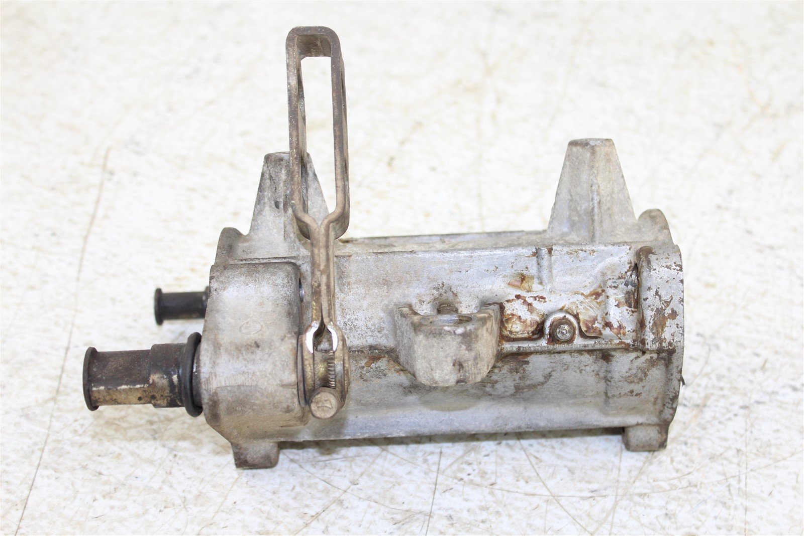 1984 Suzuki Quadrunner LT 125 Axle Carrier Housing Bearing