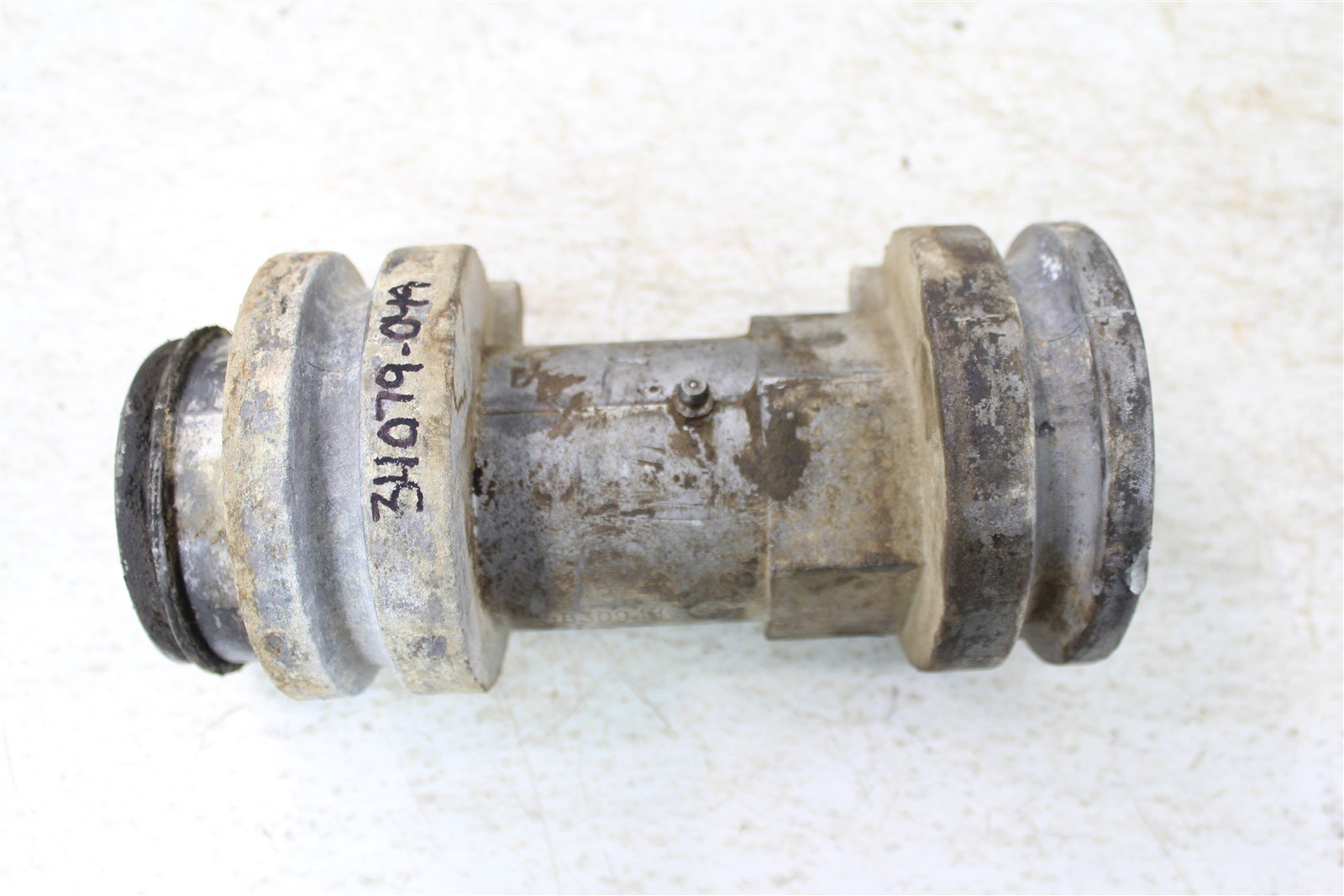 2000 Polaris Xplorer 250 4x4 Axle Carrier Housing Bearing