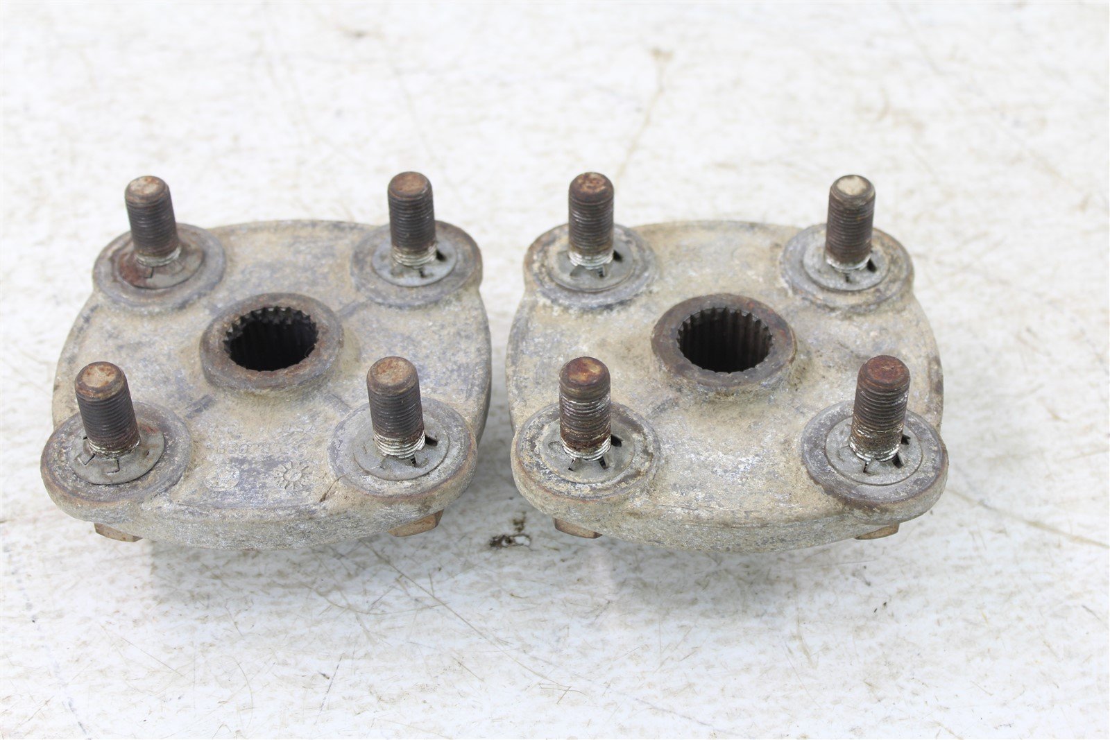 1998 Polaris Sport 400L Rear Hubs Wheel Mounts