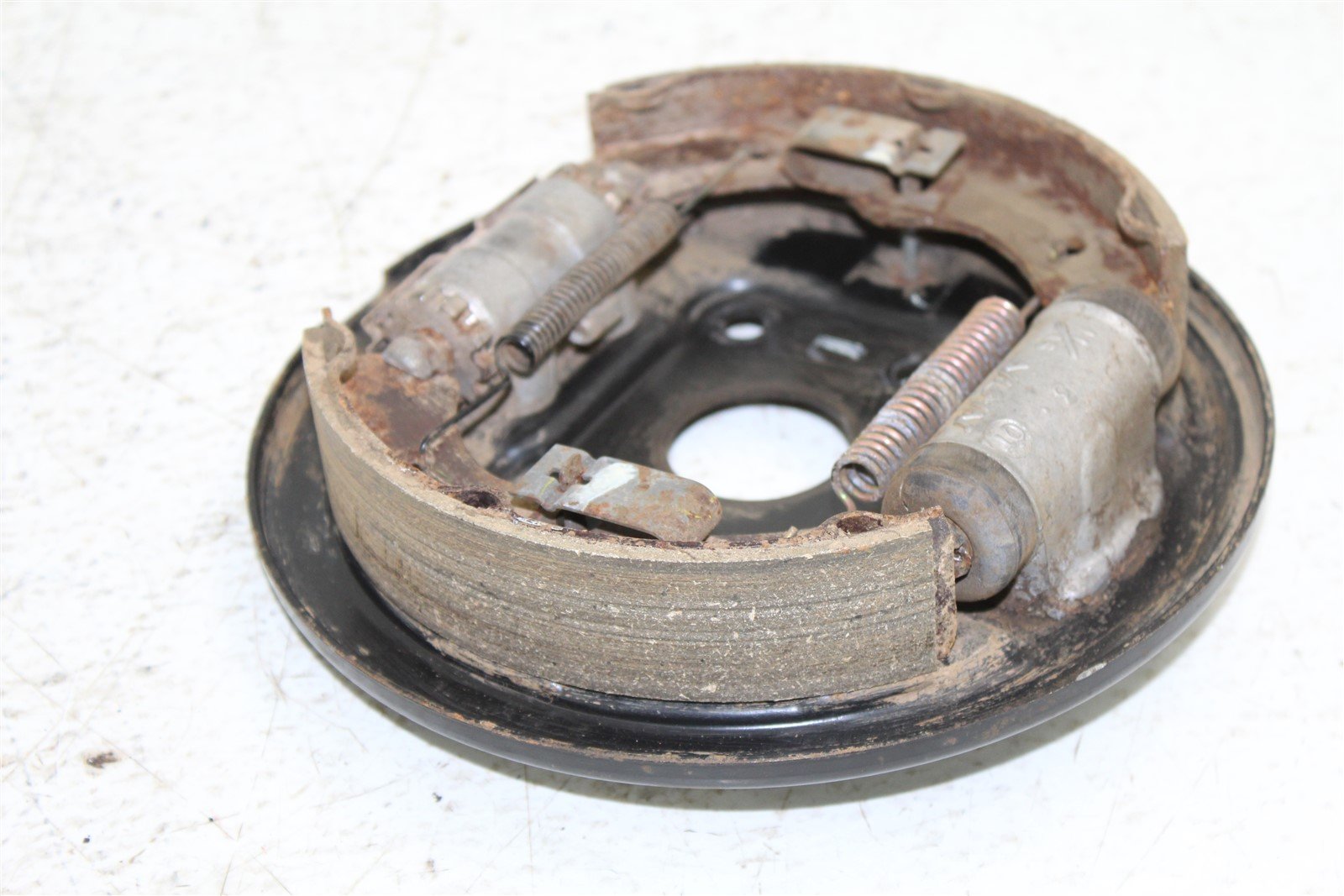1986 Honda Fourtrax TRX 250 Front Left Brake Drum Panel Hub Backing Plate