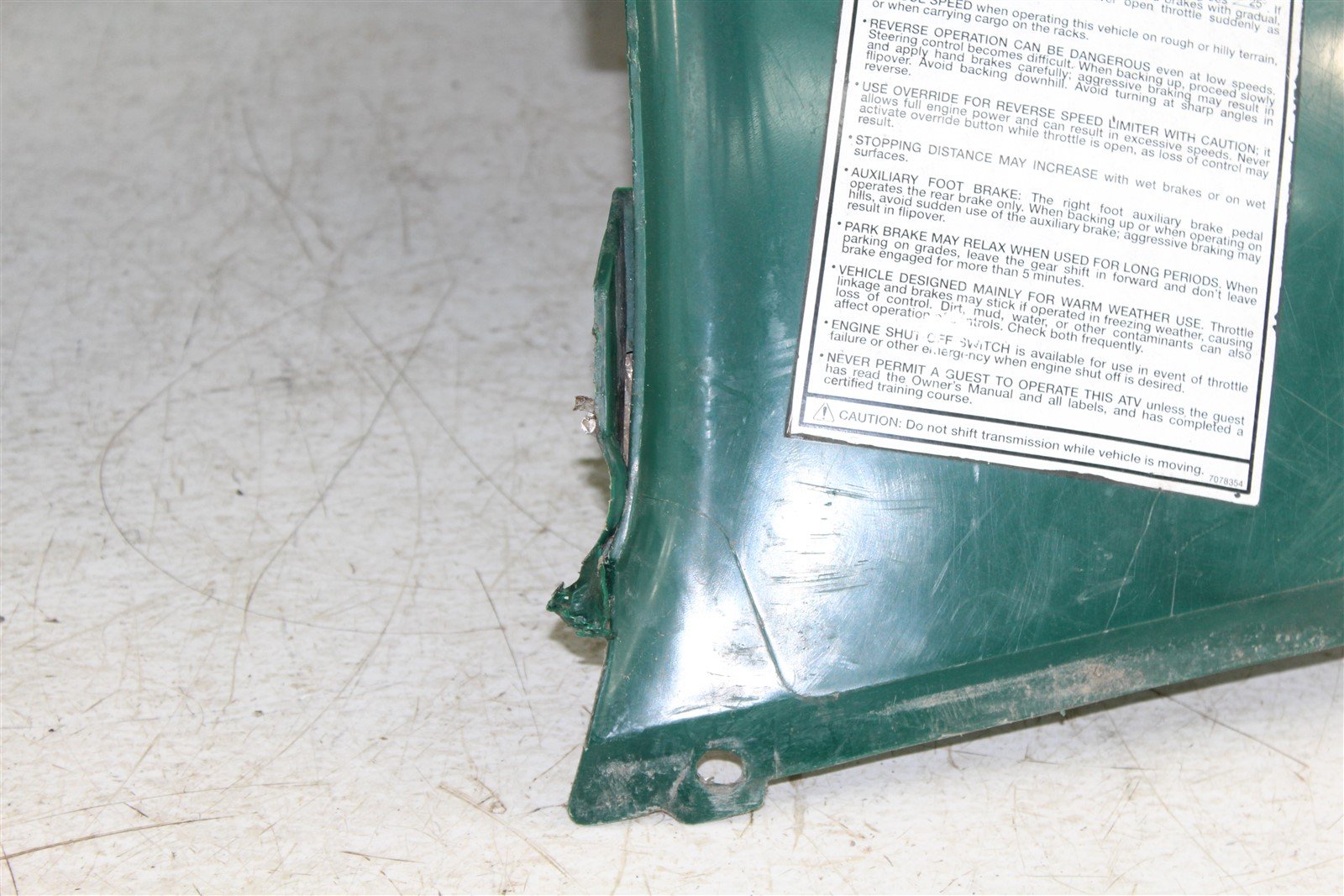 2000 Polaris Xplorer 400 4x4 Front Fender Plastic