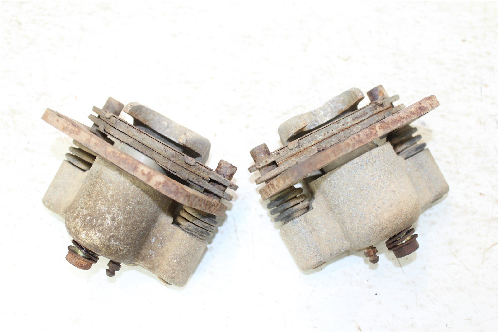 2009 Polaris Sportsman 500 X2 Rear Brake Calipers Left Right