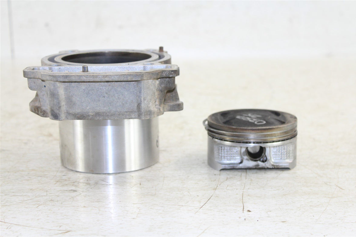 2005 Can Am Bombardier Outlander 400 MAX Engine Cylinder Jug Piston