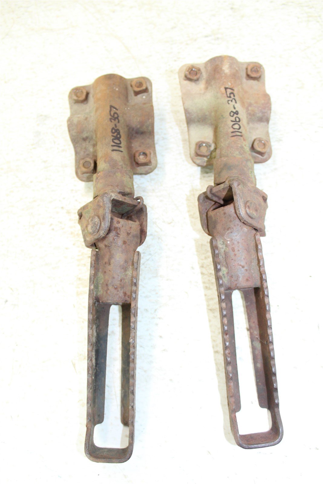 1984 Honda ATC 200S Foot Pegs Rests Set Left Right