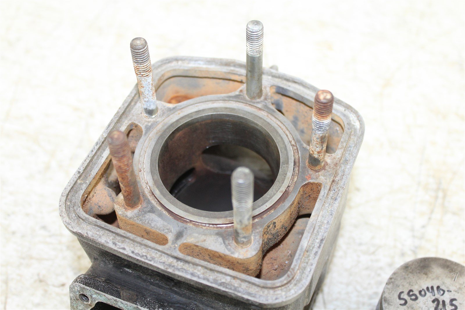 1981 Yamaha YZ 125 Engine Cylinder Jug w/ Piston