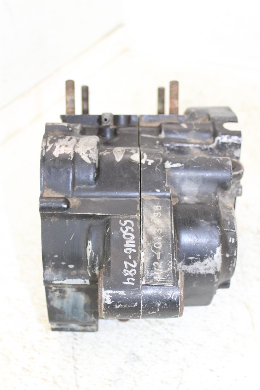 1981 Yamaha YZ 125 Engine Cases Crankcase Motor Left Right