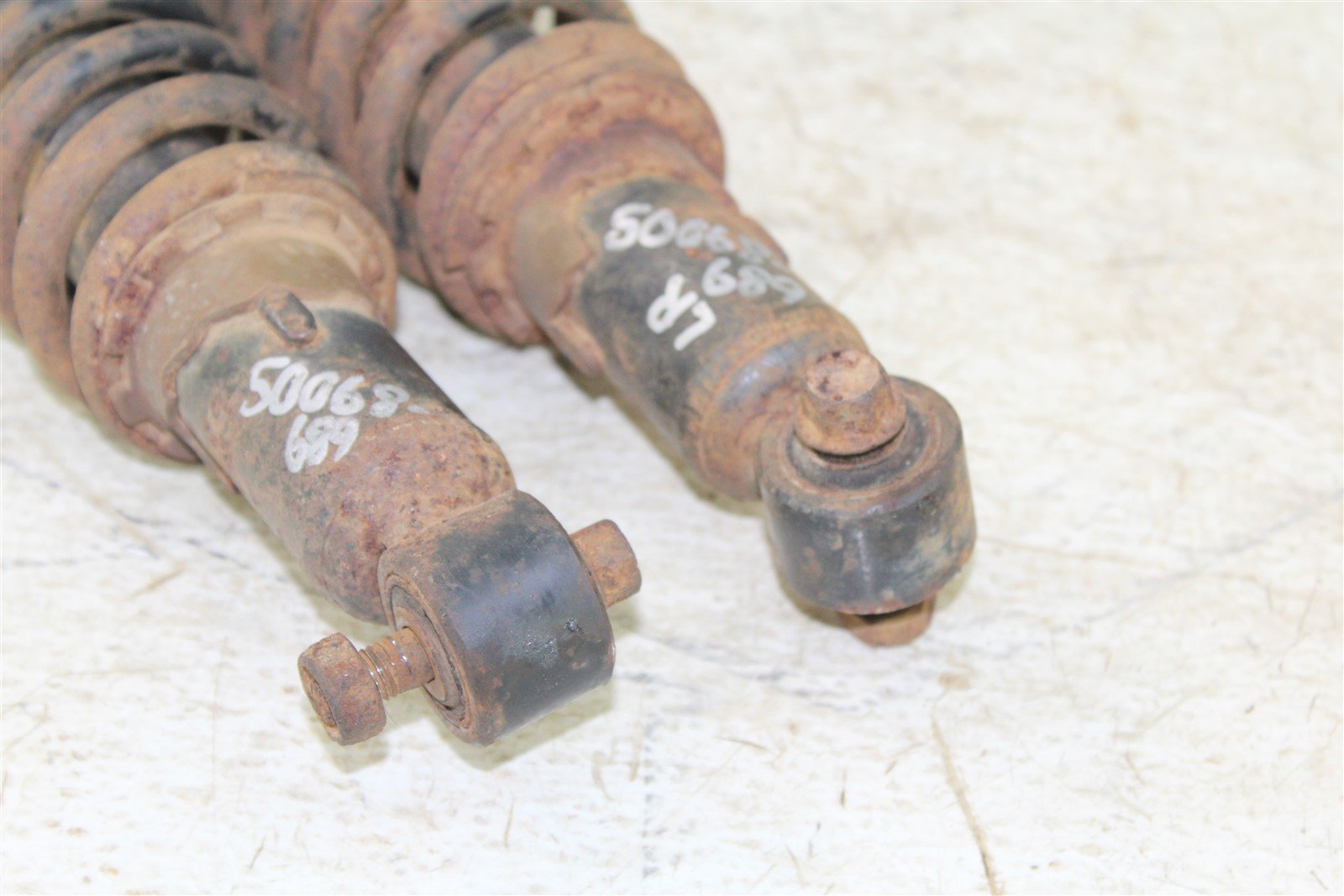 2002 Yamaha Grizzly 660 4x4 Rear Shocks Set Spring Absorber