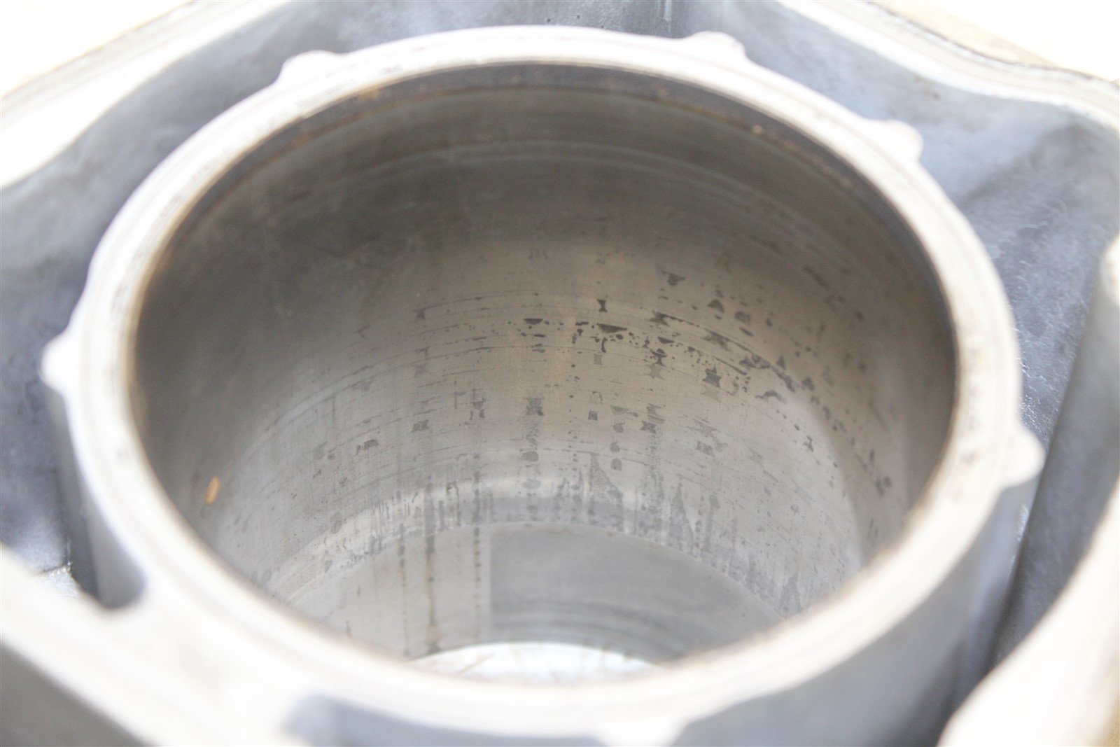 2005 Polaris Scrambler 500 Engine Cylinder Jug w/ Piston