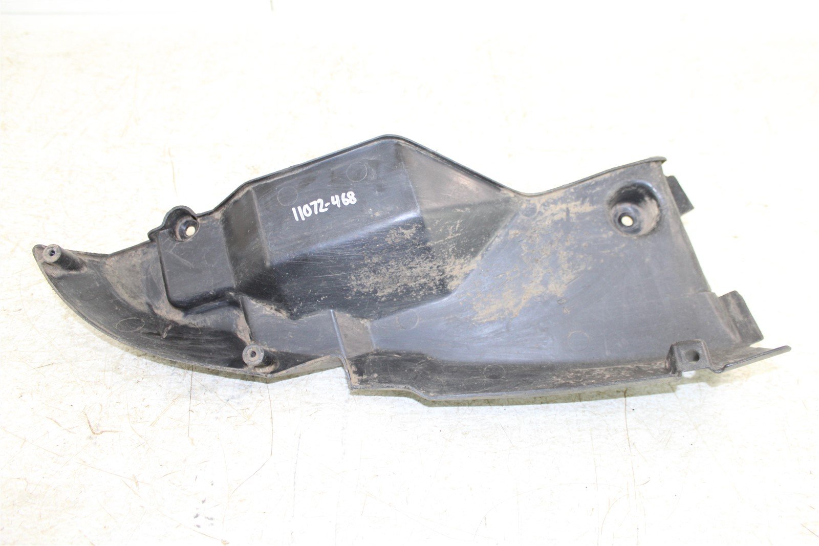 1997 Honda Foreman TRX 400 4x4 Right Inner Fender Plastic Side Panel