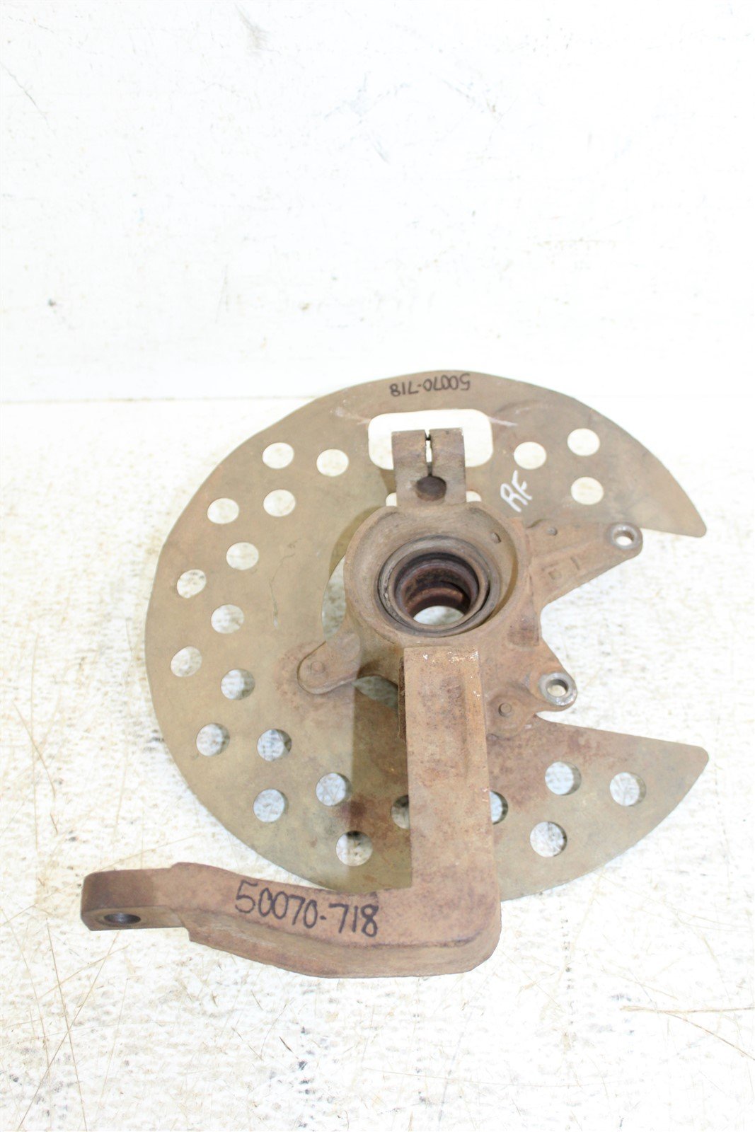 1998 Yamaha Grizzly 600 Front Right Spindle Knuckle