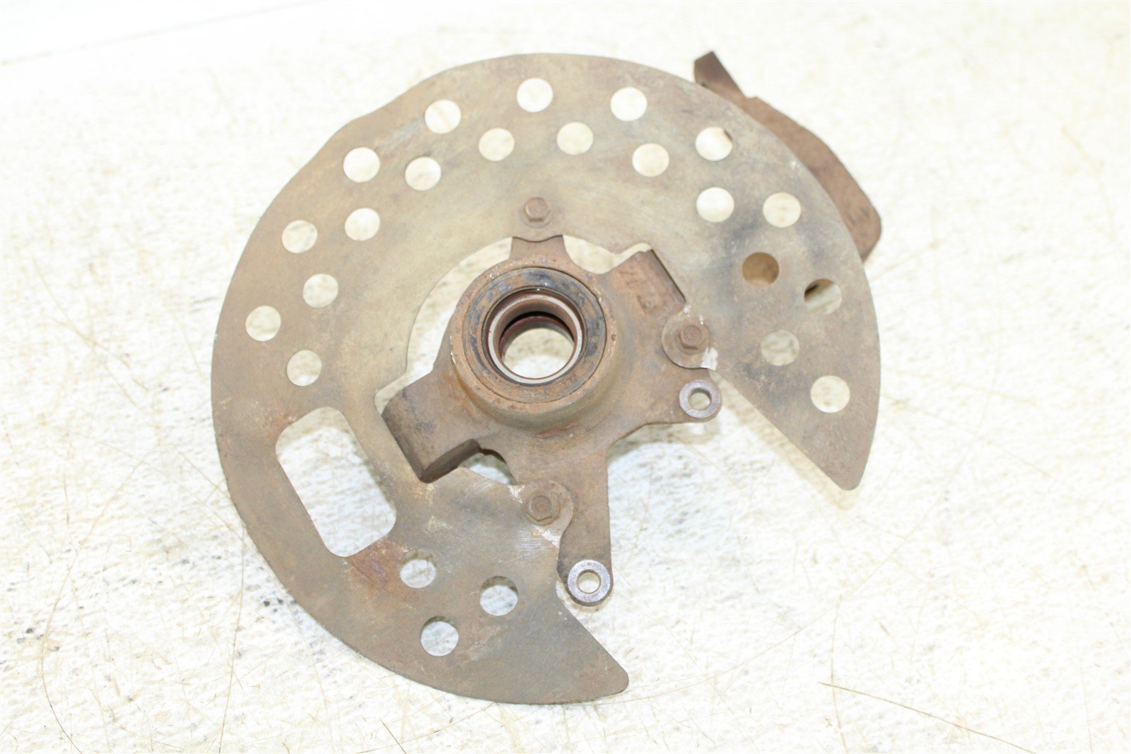 1998 Yamaha Grizzly 600 Front Right Spindle Knuckle