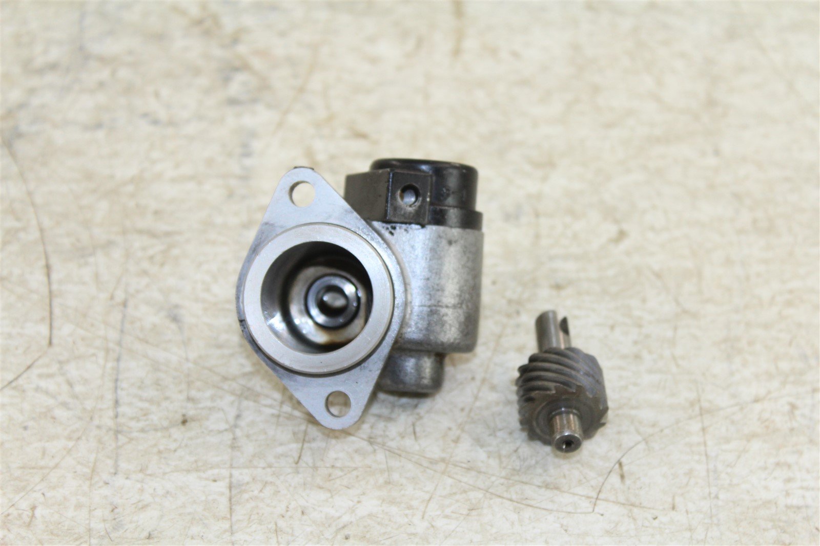 1998 Yamaha Grizzly 600 Tachometer Drive Gear Wheel Speed Sensor