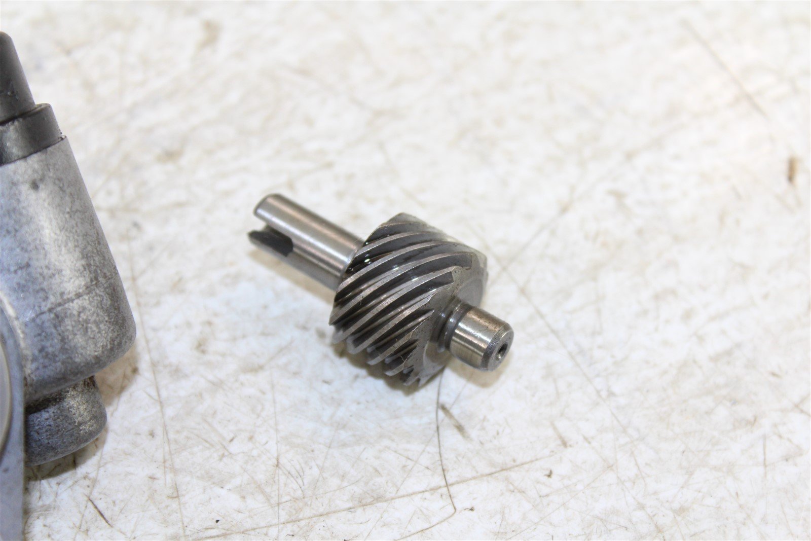 1998 Yamaha Grizzly 600 Tachometer Drive Gear Wheel Speed Sensor