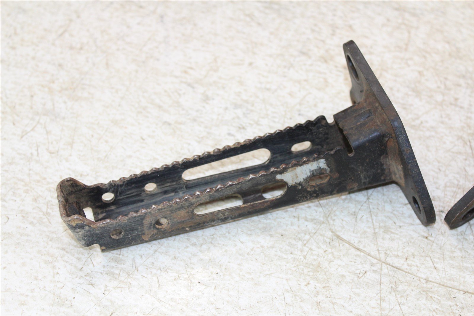 2008 Polaris Outlaw 525 IRS Foot Pegs Rests Set Left Right