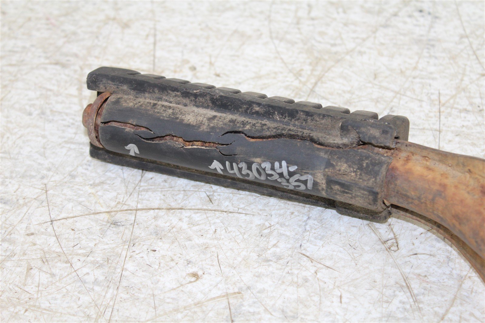 1986 Suzuki LT 185 Quad Runner Foot Pegs Rests Set Left Right