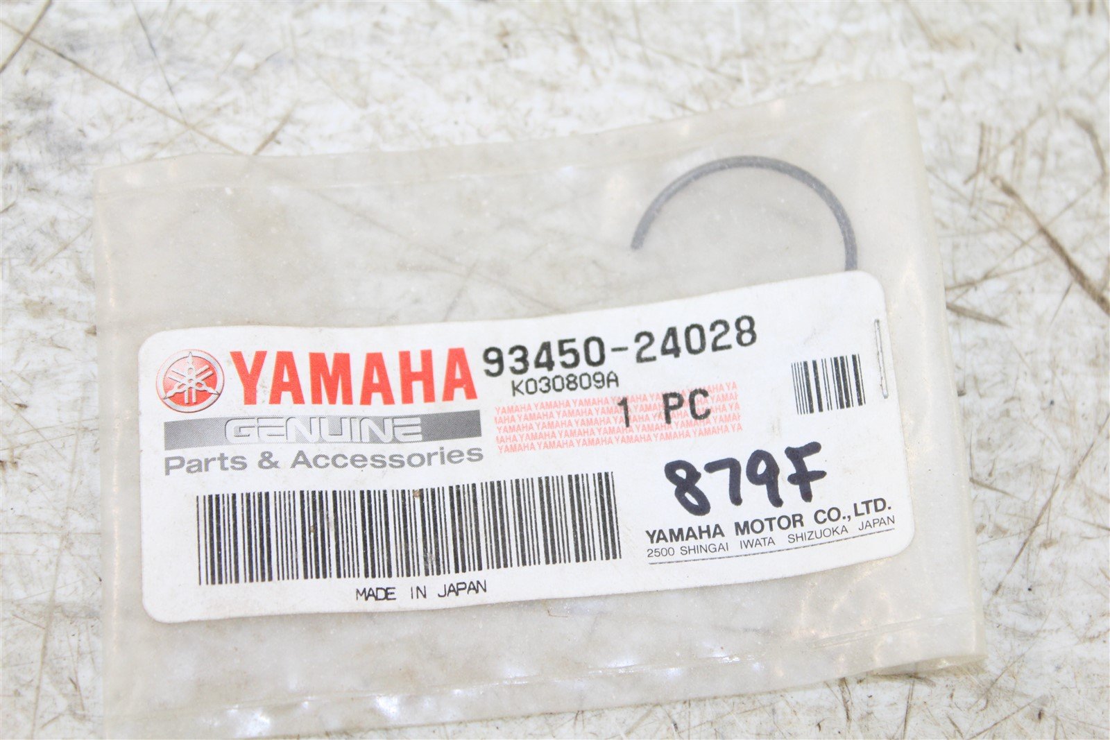 NOS Genuine Yamaha Inner Circlip 93450-24028-00 NEW NOS