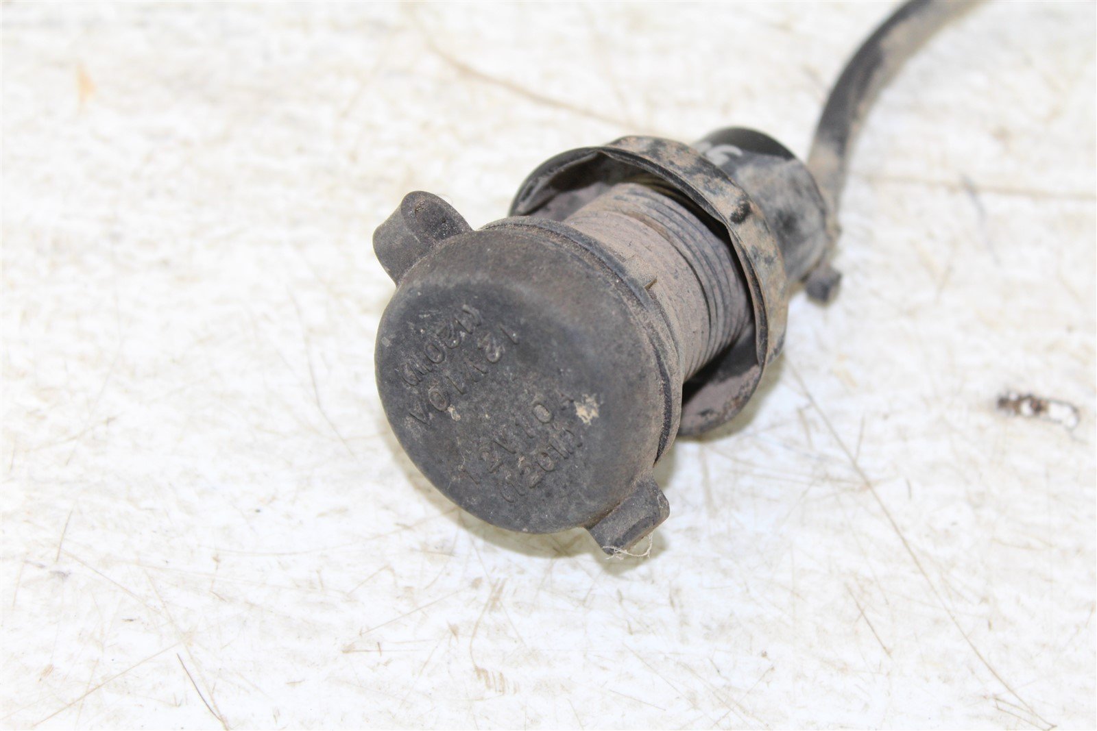 2000 Yamaha Kodiak 400 4x4 12V DC Outlet Socket