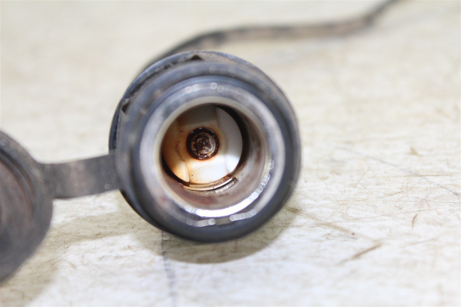 2000 Yamaha Kodiak 400 4x4 12V DC Outlet Socket