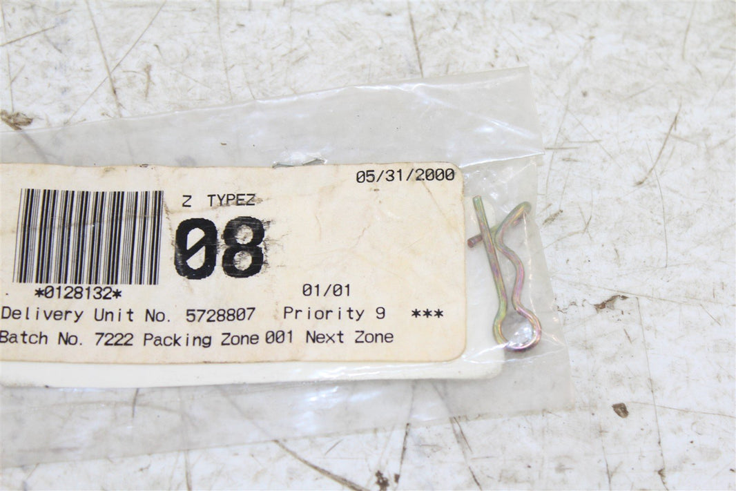 NOS Genuine Yamaha Rear Box Base Clip Viking Wolverine NEW OEM 90468-16191-00